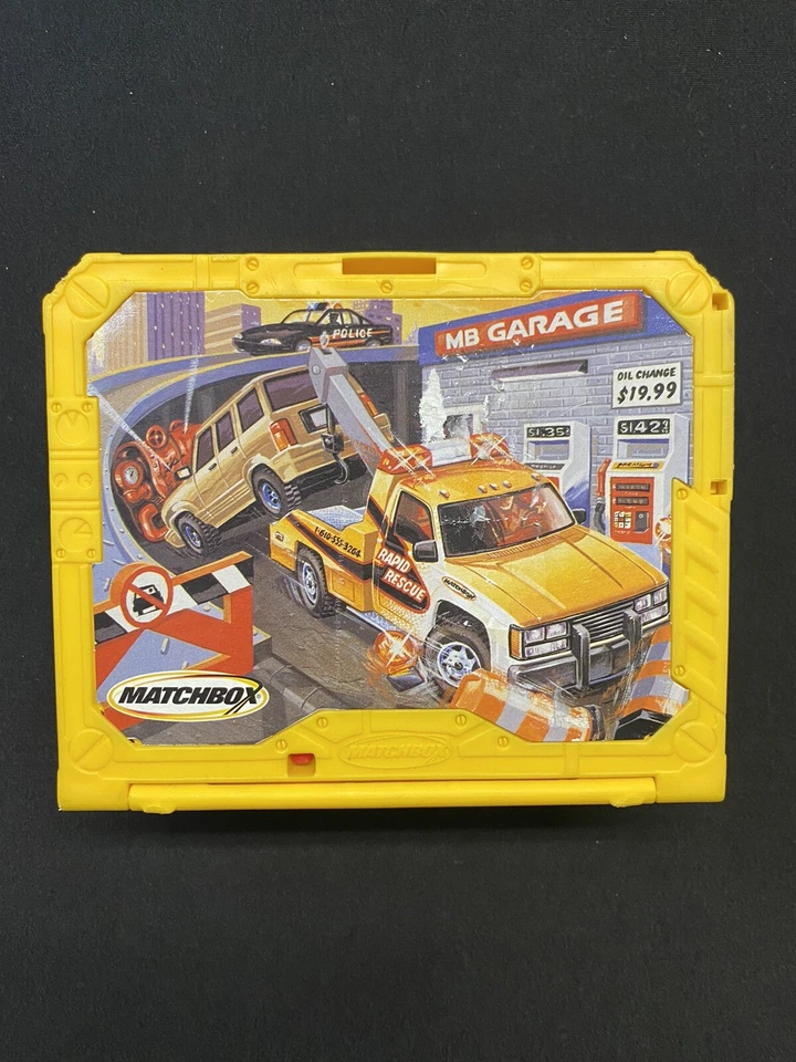 Vintage 2001 Mattel Matchbox MB GARAGE Yellow Building Case INCOMPLETE - Image 1 of 4