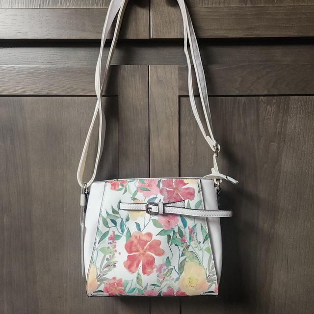 ligero Persuasión Noche Las mejores ofertas en Bolsas de Mano de Cuero David Jones para Mujeres | eBay ligero Persuasión Noche Las mejores ofertas en Bolsas de Mano de Cuero David Jones para Mujeres | eBay