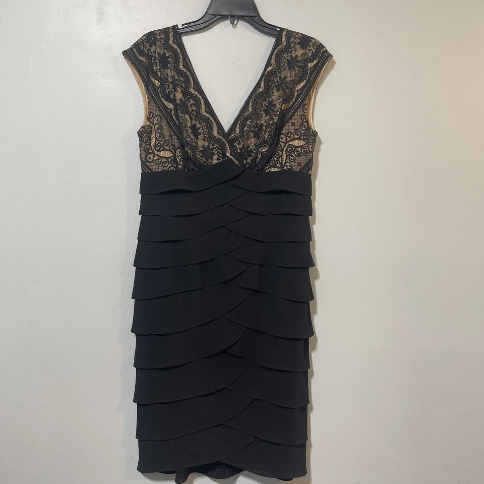 Vestido Adrianna Papell Mujer Talla 8 Negro Encaje y Volantes Cuello en V Funda Fiesta Foto 1 de 4