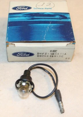1974-1980 Ford Pinto Mercury Bobcat NOS HEATER CONTROL LAMP SOCKET and WIRE - Image 1 of 2
