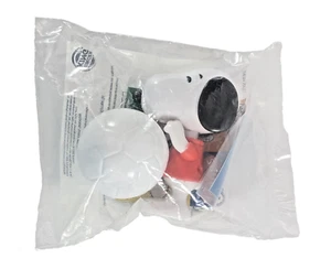 Burger King Soccer Ball Snoopy Kids' Meal Toy 2007 Sealed - Picture 1 of 2