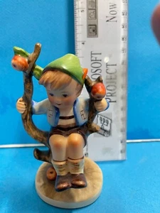 Goebel Hummel Apple Tree Boy, Figure 142 3/0, Full Bee - Picture 1 of 5