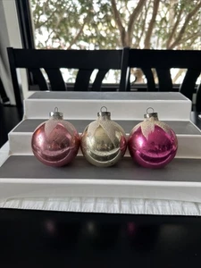 Lot of 3 Vintage MCM Shiny Brite Glass Christmas Ornaments Mica SNOW CAP 2 3/4” - Picture 1 of 8