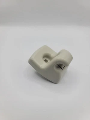 Оригинальный фиксатор солнцезащитного козырька для Ford Escape 2013–2019 годов выпуска с зажимом передний левый правый - Изображение 1 из 4