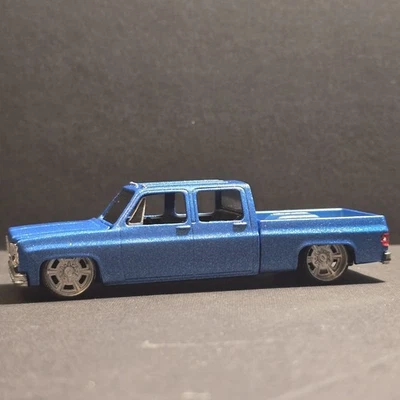 M2 Machines 1973 Chevrolet Scottsdale Crew Cab Single Wheel Custom 1/64 Diecast - Image 1 of 4