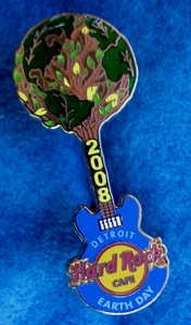 Guitarra Detroit Earth Day 2008 Planet Globe Tree Gibson Hard Rock Café PIN LE - Imagen 1 de 1