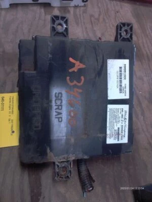 Fuse Box Engine Fits 05-07 FIVE HUNDRED 806949 - Image 1 of 4