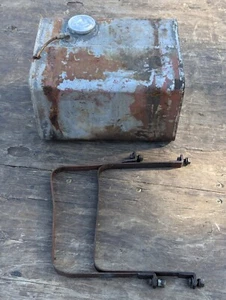 Wisconsin Engine Gas Fuel Tank With Straps/Bolts, Cap, V4 Motor VF4, 15"x11"x9" - Picture 1 of 4