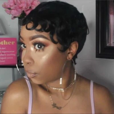 Peluca brasileña de cabello humano Remy real corta rizada ondulada corte pixie sin encaje sin pegamento Foto 1 de 4