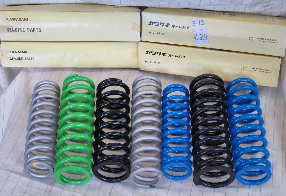 Kawasaki KDX175 KX125 KX250 KDX250 KX500 Shock Absorber Spring 92081 NOS - Image 1 of 1