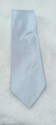 Corbata Banana Republic Para Hombres Sólida Diagonal Rayas Preppy Azul Claro Talla Única Foto 1 de 4