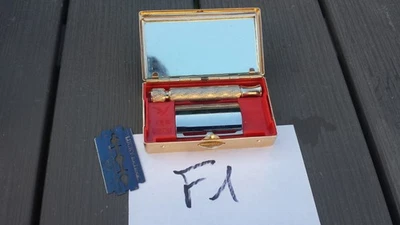 F1/ Ancien rasoir de sûreté MADE IN CHINA dans sa boîte - Photo 1/4