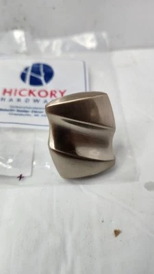 HERRAJES DE NOGAL HH74729-ITN SERENDIPITY PERILLA DE CAJÓN 2-1/8" X 11/16" | PAQUETE DE 10 Foto 1 de 4