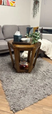 Mesa auxiliar/mesa de centro hexagonal, ¡increíble estado! Muy resistente Foto 1 de 4