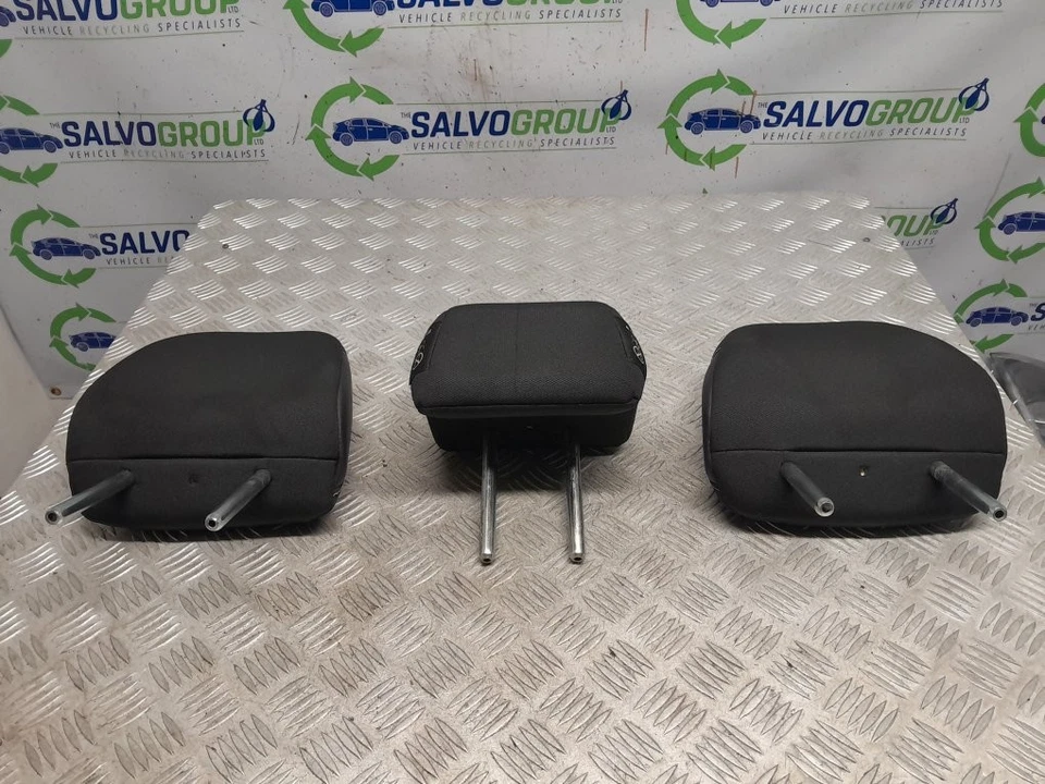 MK1 RENAULT KADJAR X3 REPOSACABEZAS TRASERO 886027007R 884002542R 15-16 - Imagen 1 de 4