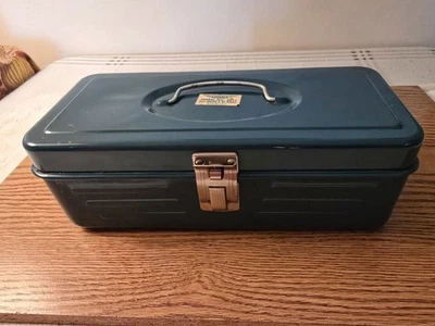 Vintage Union Steel Teal Toolbox w/Handle 5.25"x11.5"x4.25" Union Model 2011 - Image 1 of 4