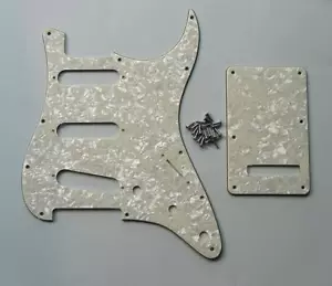 ST Schlagbrett, Trem Abdeckung/Rückplatte und Schrauben SSS Aged Pearl für Strat - Bild 1 von 1