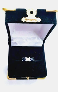 14 kt white gold sapphire and diamond ring, 1.05ctw. Past, Present & Future - Picture 1 of 3