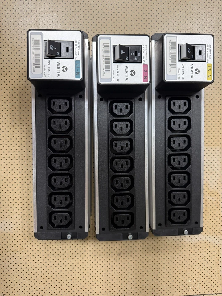 Vertiv/Liebert MPX BRM Stromausgangsmodul, Rack PDU, C13/C19 - Bild 1 von 1