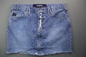 Women's Guess Denim Jean Skirt Raw Frayed Hem Button Fly Medium Wash Size 30 - Picture 1 of 4