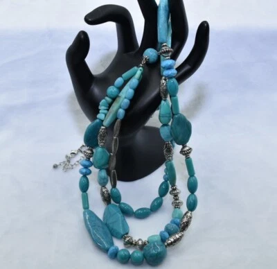 Collar Avon NRQ Imitación Turquesa Triple Hilo Suroeste Oeste Boho Declaración  Foto 1 de 4