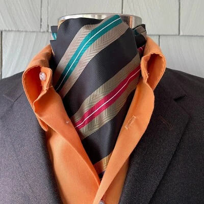 Corbata vintage Cravat Day Ascot marrón dorado rojo azul verde rayas diagonales unisex Foto 1 de 4