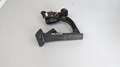 Gas Accelerator Pedal w/ Sensor 2019 Kia Soul 32700-B2110 2014 2015 2016 - 2018 - Image 1 of 4