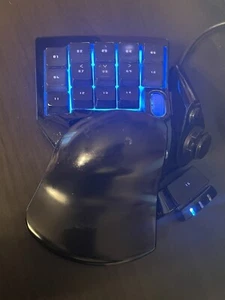 Belkin N52TE Tournament Edition Wired Gaming Hybrid Keyboard Gamepad Controller - Picture 1 of 8