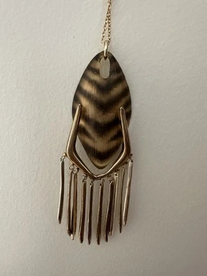 Collar colgante Alexis Bittar enchapado en oro a rayas Lucita Foto 1 de 4