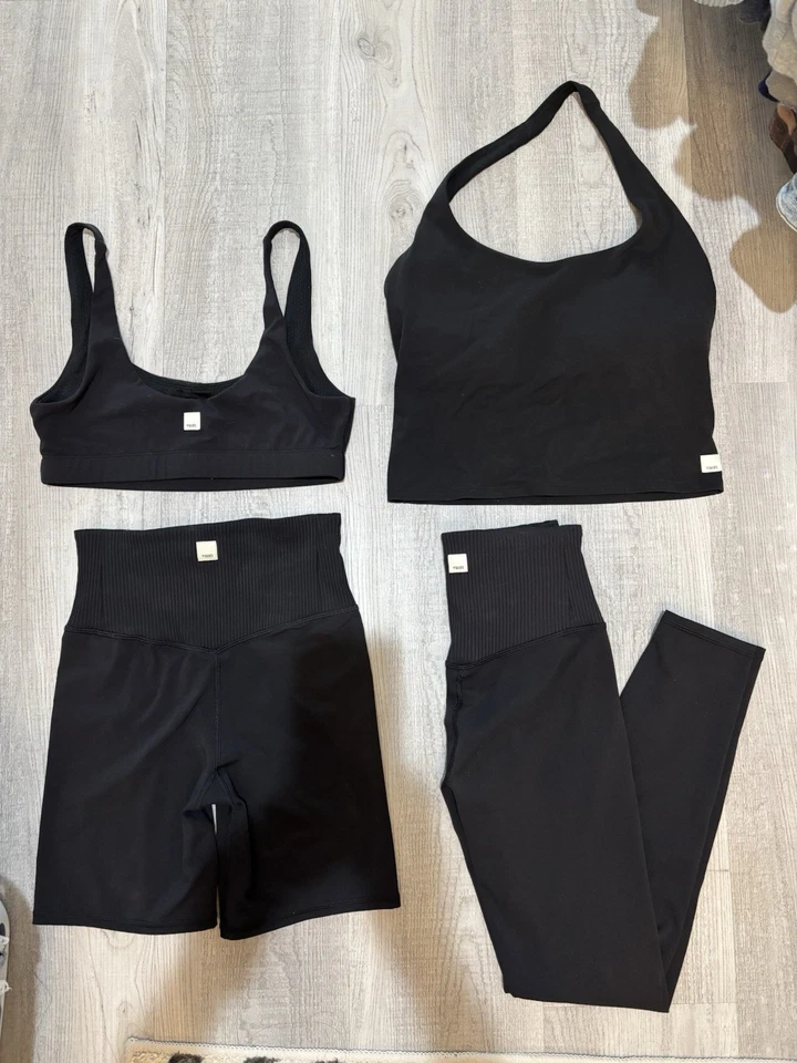 Conjunto de paquete de ropa Vuori All The Feels Studio acanalado leggings pantalones cortos sujetador halter S Foto 1 de 1