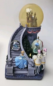 Disney Store Cinderella Staircase Snow globe YELLOW water - NEW Open BOX - Picture 1 of 11