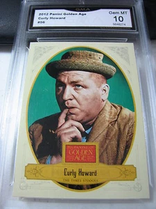 CURLY HOWARD I TRE TIRAPIEDI 2012 PANINI ETÀ DELL'ORO # 56 CLASSIFICATO 10 - Foto 1 di 1