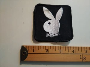 * 70S PLAYBOY VOYAGER HEFFNER SEXY BUNNY RABBIT PATCH BADGE ECUSSON CREST * - Picture 1 of 1