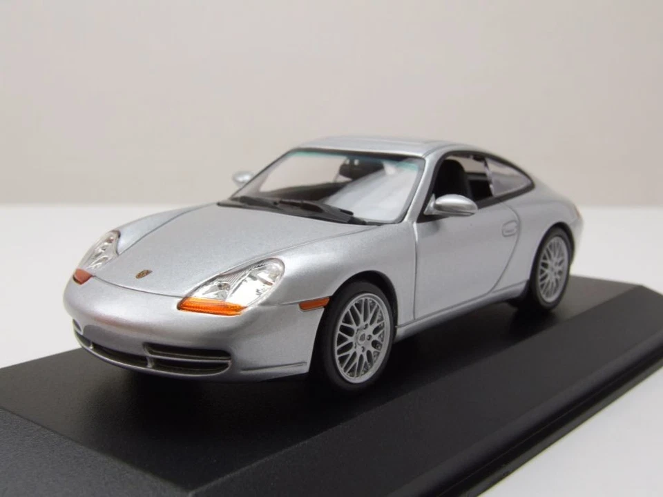 Porsche 911 996 1998 Argento Modellino Auto 1:43 Maxichamps - Immagine 1 di 4