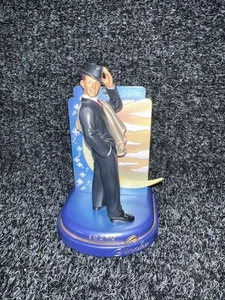 Frank Sinatra Carlton Cards Heirloom Ornament Collection Musical Night And Day - Picture 1 of 12
