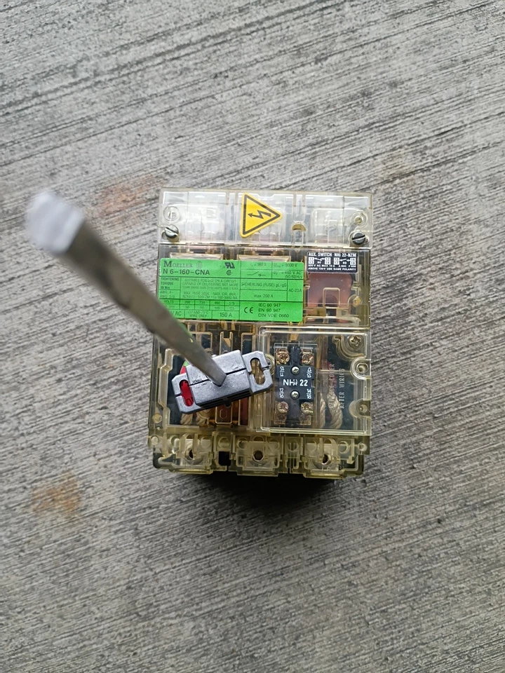 MOELLER N6-160-CNA DISCONNECT SWITCH CIRCUIT BREAKER T231367 - Image 1 of 1