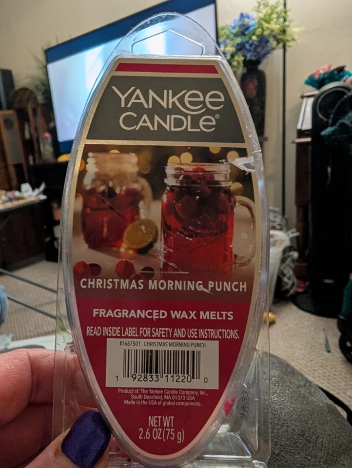 NEW YANKEE CANDLE CHRISTMAS MORNING PUNCH FRAGRANCED WAX MELTS 2.6 OZ.- LOT Of 1 - Image 1 of 1