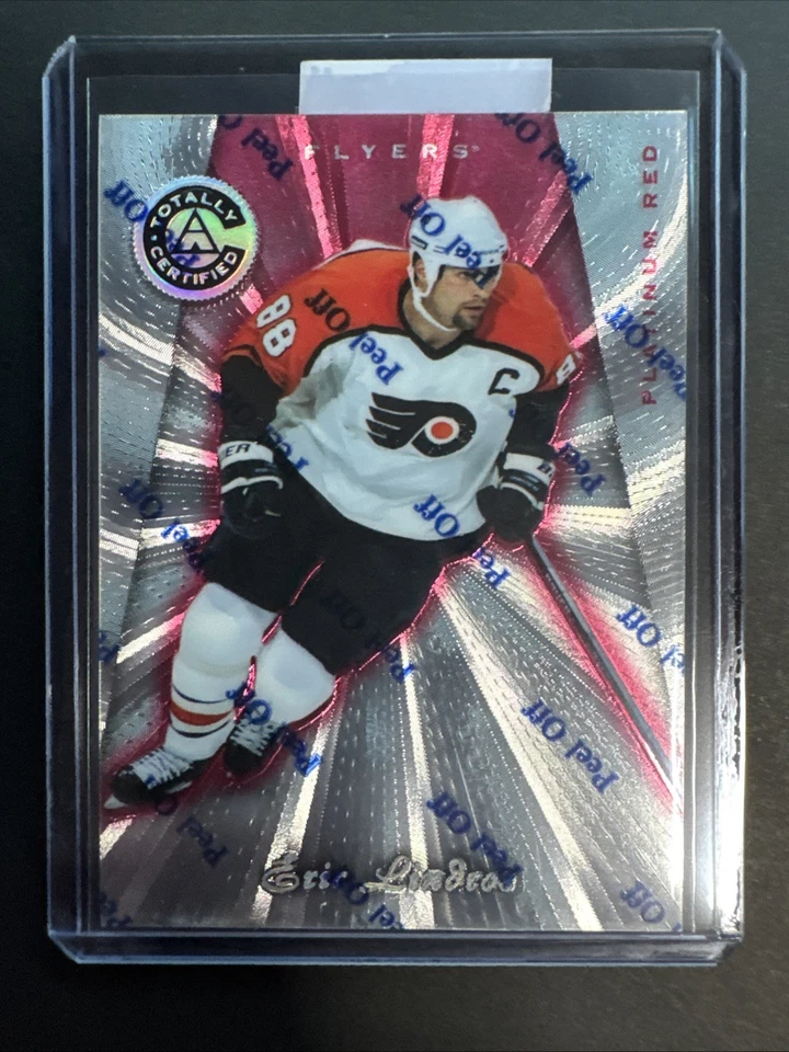 Eric Lindros 1997-98 Pinnacle Totally Certified Platinum Red /6199 #31 (w/ wrap) - Image 1 of 3