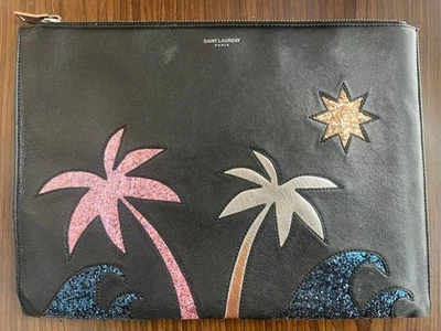 Bolso sin asas de cuero Saint Laurent Paris Omotesando mochila de hombro Foto 1 de 4