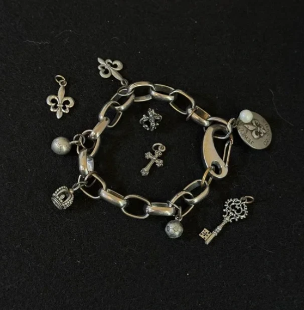 Pulsera Jewel Kade Plata Dije con Llave y Flor de Lis Foto 1 de 1