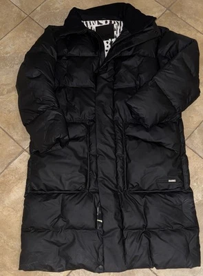 Nueva chaqueta acolchada más larga Rains Alta negra talla grande Foto 1 de 4