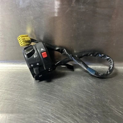 Suzuki 2008 2009 GSXR600 GSXR750 OEM manillar izquierdo señal de giro bocina #1853 Foto 1 de 4