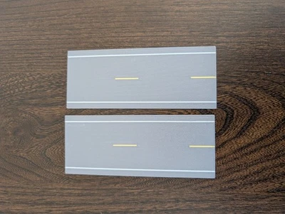 MRG RoadWayz - N Scale Road System - Dashed Straight Pair 124mm x 50mm - Image 1 of 3