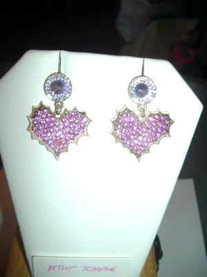 Dangling PINK Crystal HEARTS LAVENDER Posts Betsey Johnson Pierced EARRINGS-NWT - Изображение 1 из 4