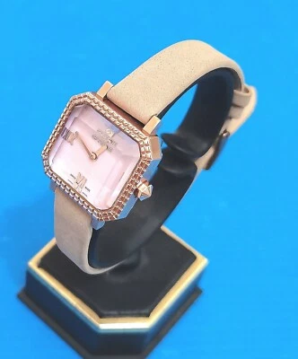 gf ferrè watch luxury time swiss carrè gold rosè Foto 1 de 4