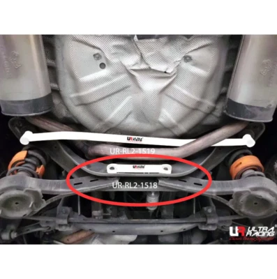 Barra inferior trasera soporte miembro para Ford Mondeo MK3 2.3 (2007) Ultra Racing 2 puntos Foto 1 de 4