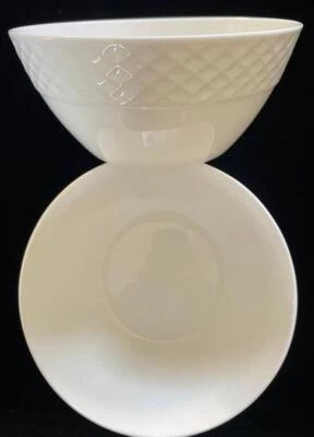 MIKASA PORCELANA DE HUESO ENREJADO BLANCO 2 TAZONES DE CEREAL/SOPA 6-1/4" BORDE DE CELOSÍA EN RELIEVE Foto 1 de 4