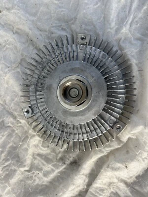 Embrague ventilador BMW 323i 2000 sedán E46 autopartes Foto 1 de 2
