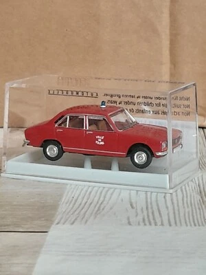 Brekina 29109 H0 1:87 SNCF Peugeot 504 pompiers Ville de Tours - Immagine 1 di 2