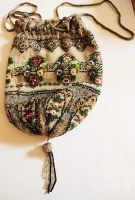 Antiguo bolso de mano retícula con cordón con cuentas Foto 1 de 4